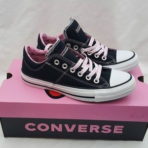 Hello Kitty Converse